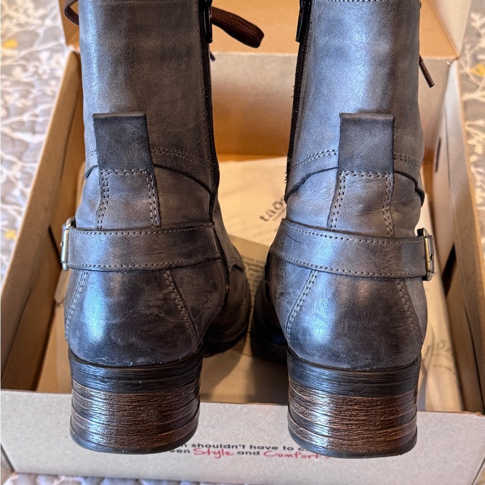 The Iconic Crave Boot from Taos in Steel grey leather - Picture 6 of 9